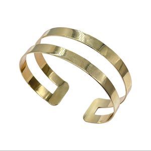 18k Gold Filled Plain Double Row Cuff Bracelet 
Diameter 60mm
